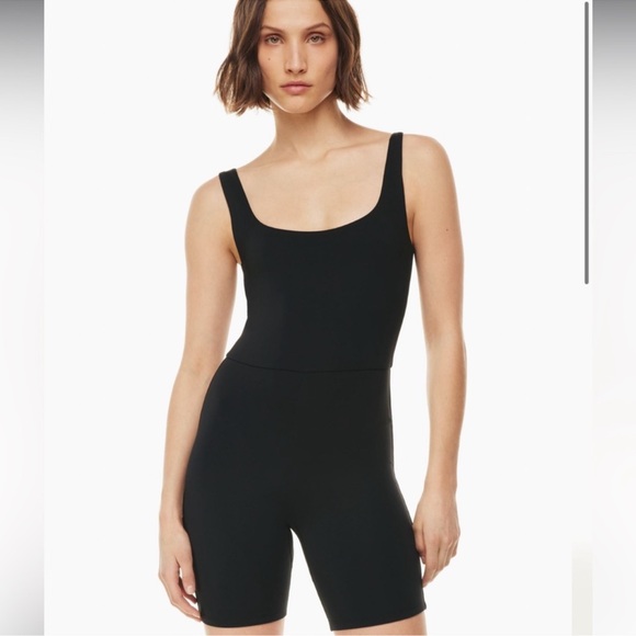 ARITZIA BABATON Size Large Square Neck Romper Bodysuit Shorts Black Stretch - Picture 1 of 13